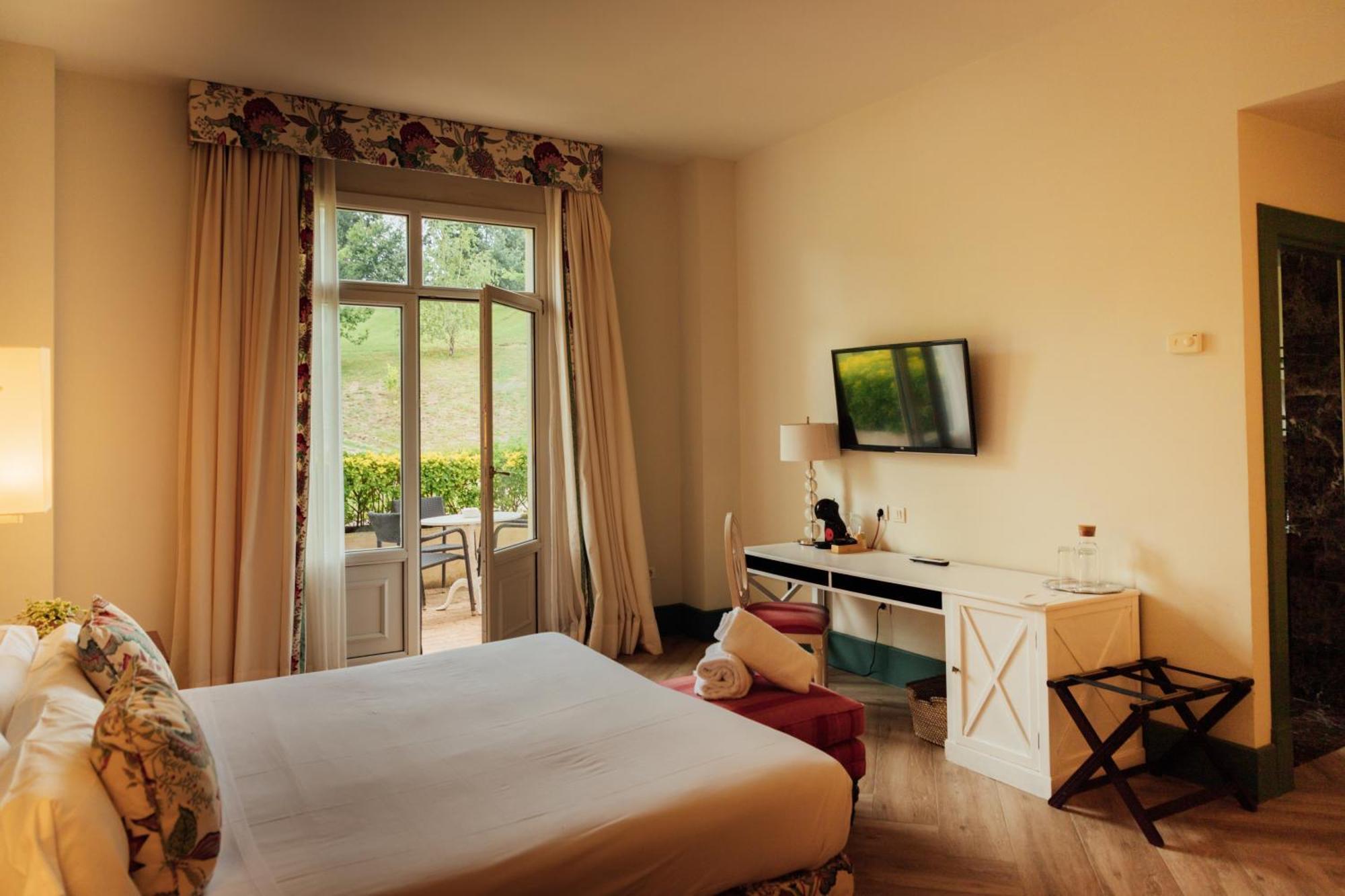 Hotel Palacio Urgoiti Mungia Luaran gambar