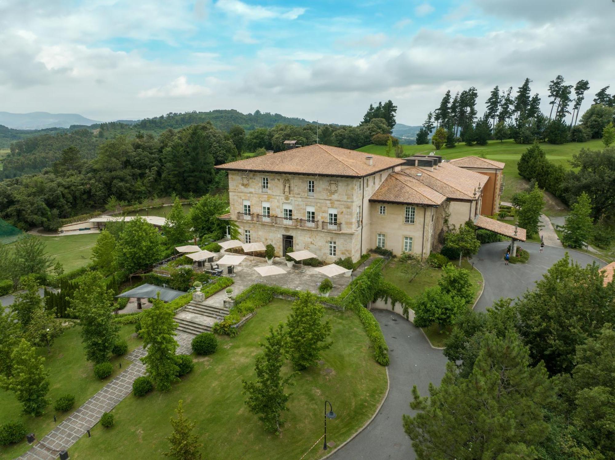 Hotel Palacio Urgoiti Mungia Luaran gambar